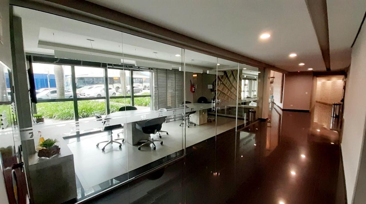 Estudio Aconchegante No Centro De Curitiba - Ar Condicio E Localizacao Perfeita! Exterior foto